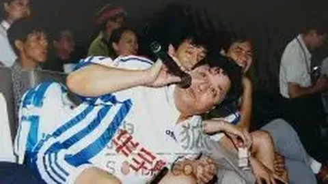 蔡少芬、张晋夫妇喜迎长女十岁生日，汤圆亭亭玉立展风采