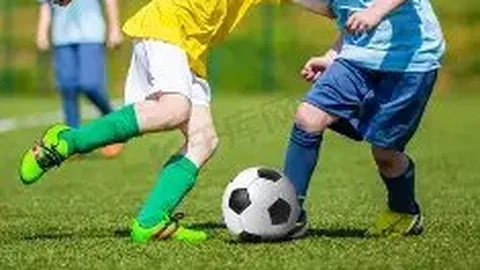 马丽荣登中国影坛百亿票房女星榜首