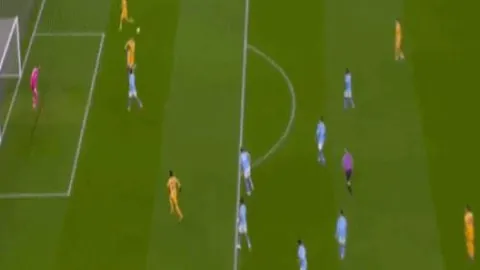 2025非洲足球巨星巅峰对决：阿什拉夫、萨拉赫、奥斯梅恩领衔争霸！